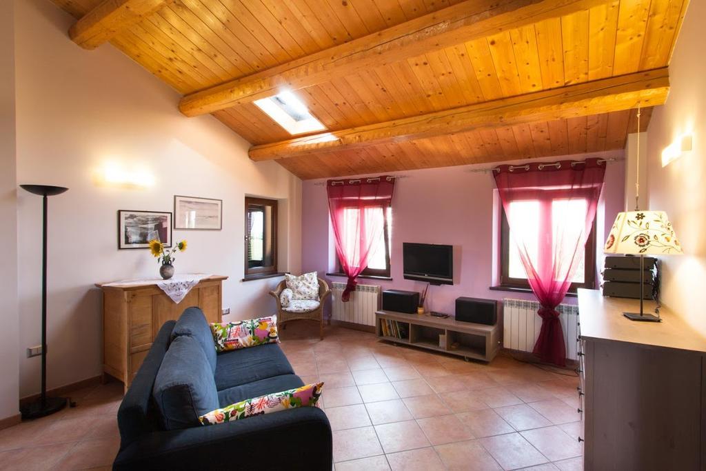 Casa Vacanze Angelica Ostra Vetere Buitenkant foto